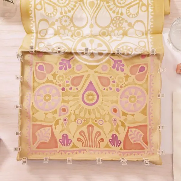 Atelier 11, peinture sur soie - Pétales
