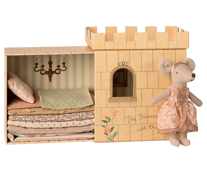 La Princesse Et Le Petit Pois, La Grande Sœur Souris
