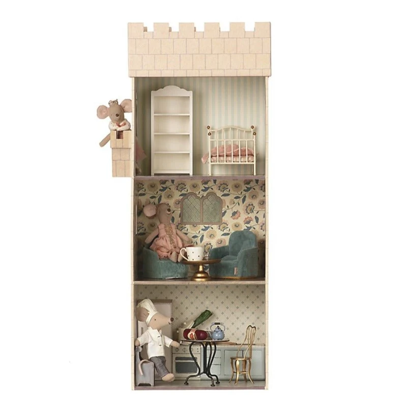 Château Avec Cuisine Pour Souris Maileg