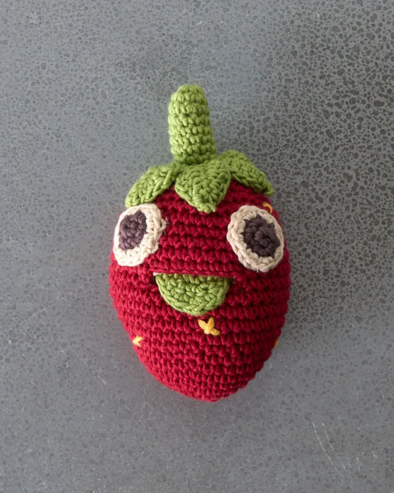 Myum - Hochet Fraise Nellie
