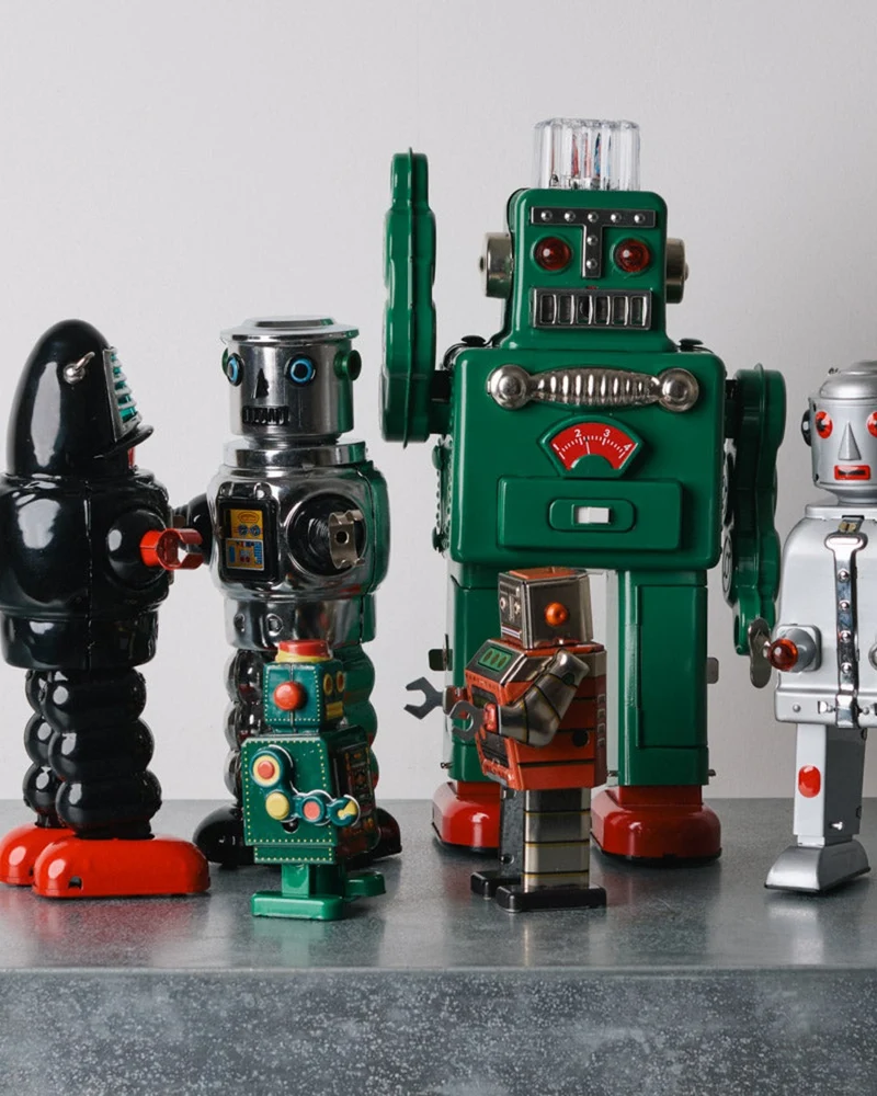 Die Blechfabrik - Robot Smoking - Vert