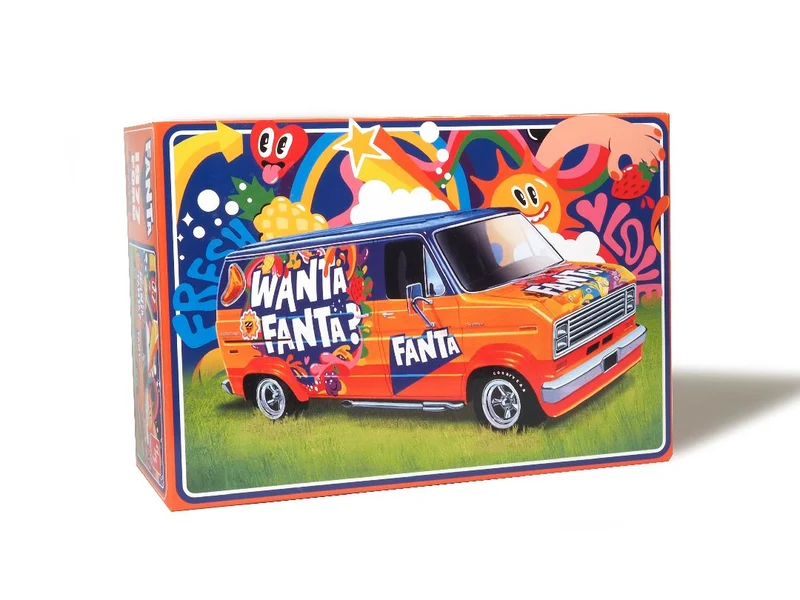 Modèle à coller 77 FORD CUSTOM VAN FANTA 1/25
