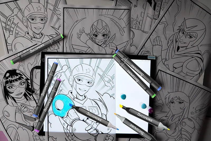 Tablette lumineuse et marqueurs Manga