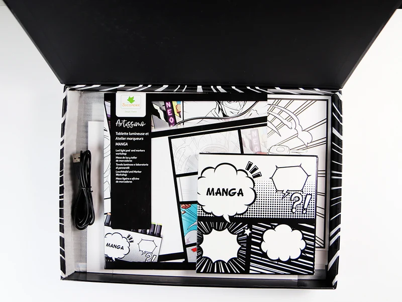 Tablette lumineuse et marqueurs Manga