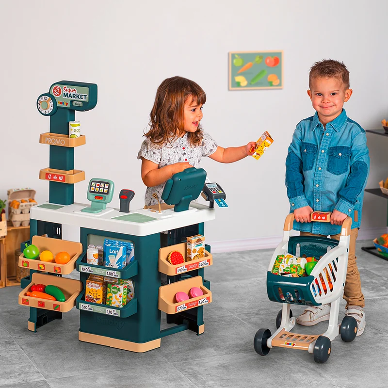 Supermarché avec chariot